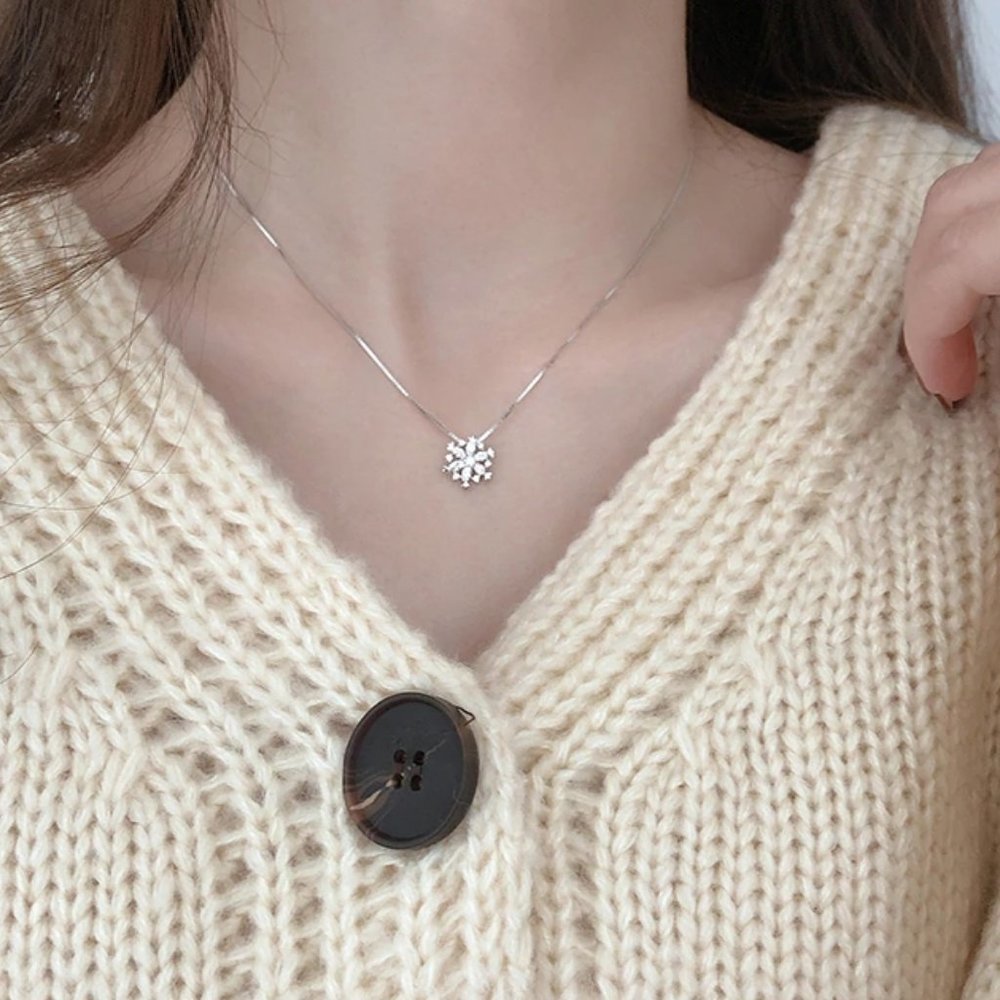 NEW 925 Silver Diamond Snowflake Necklace A4 - Picture 6 of 12